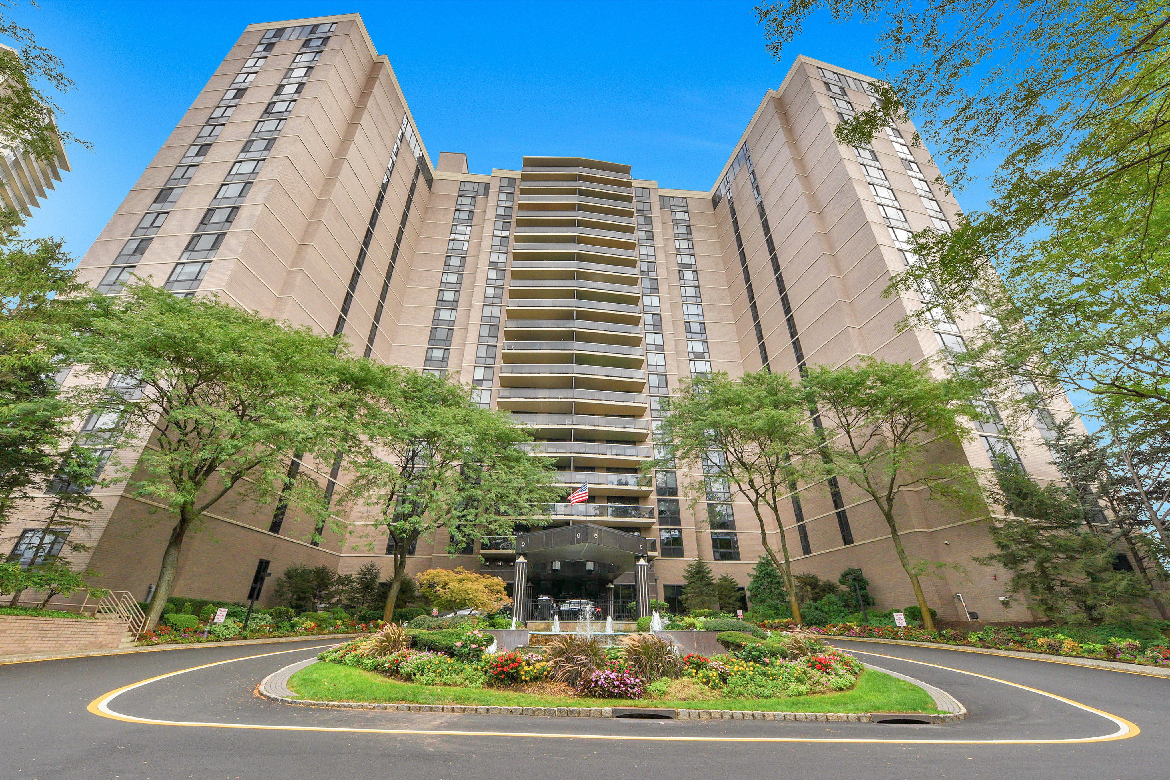 1512 Palisade Ave #14R, Fort Lee, NJ 07024