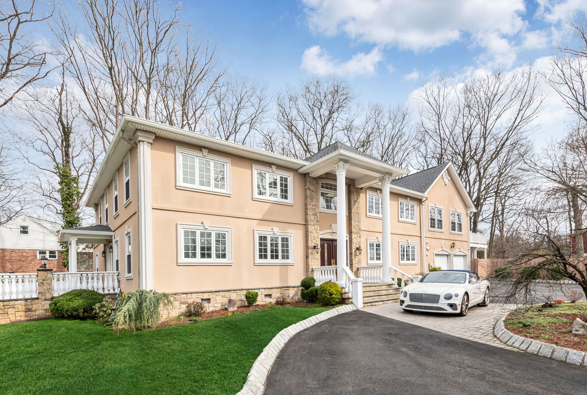 198 Ratzer Rd, Wayne, NJ 07470 - UNDER CONTRACT