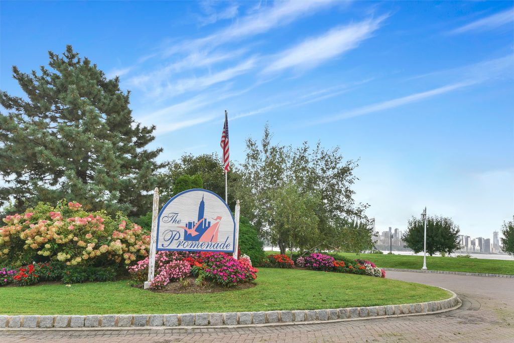 154 The Promenade, Edgewater, NJ 07020 - SOLD - NJ Lux Real Estate