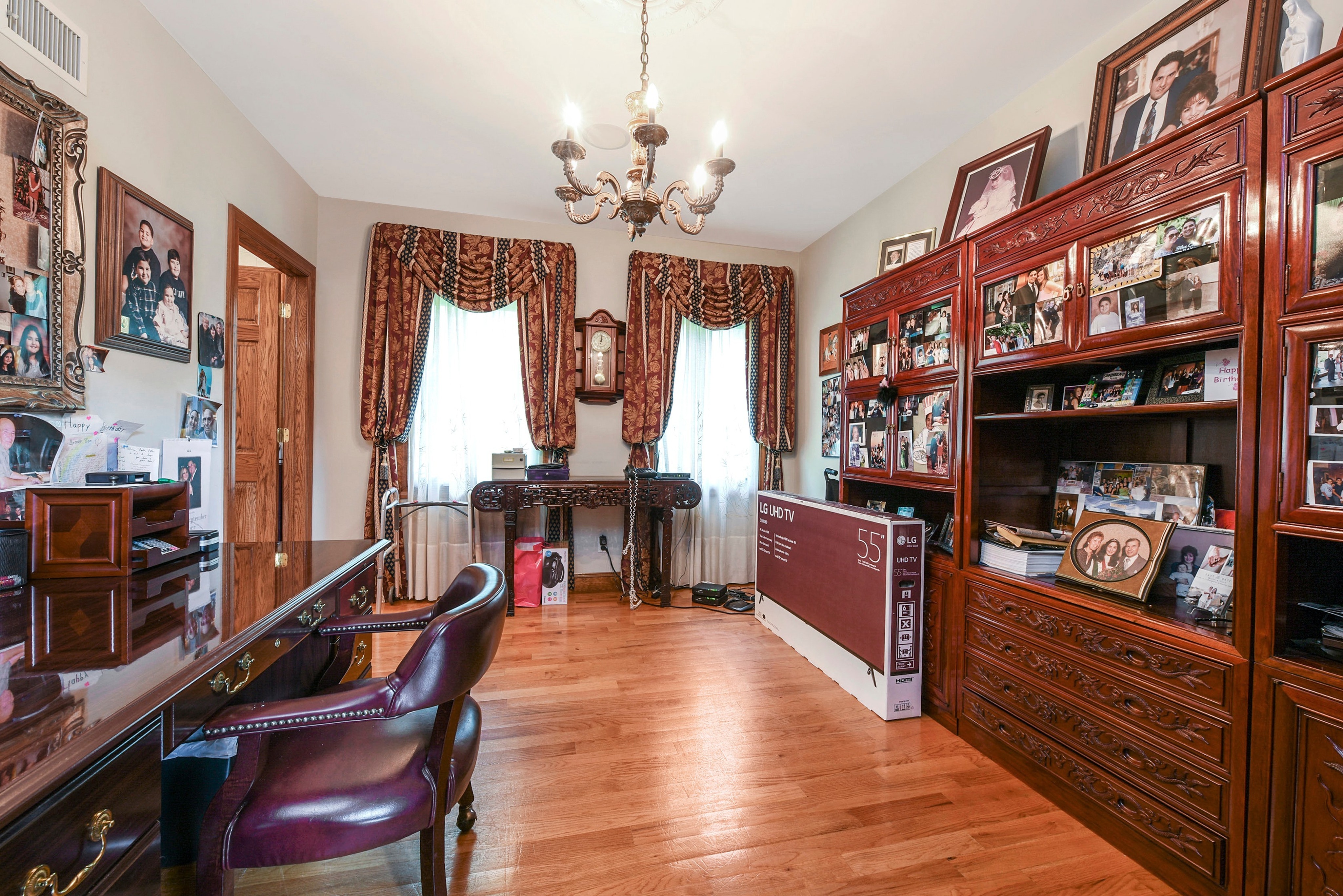 1 wimbledon ct cedar grove nj 07009 3 study room with wooden furniture