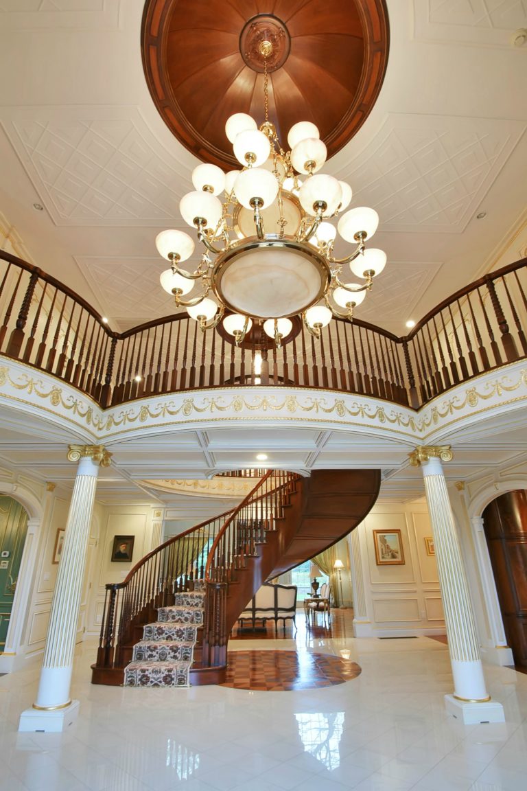 154 pershing rd englewood cliffs nj 07632 luxurious chandelier