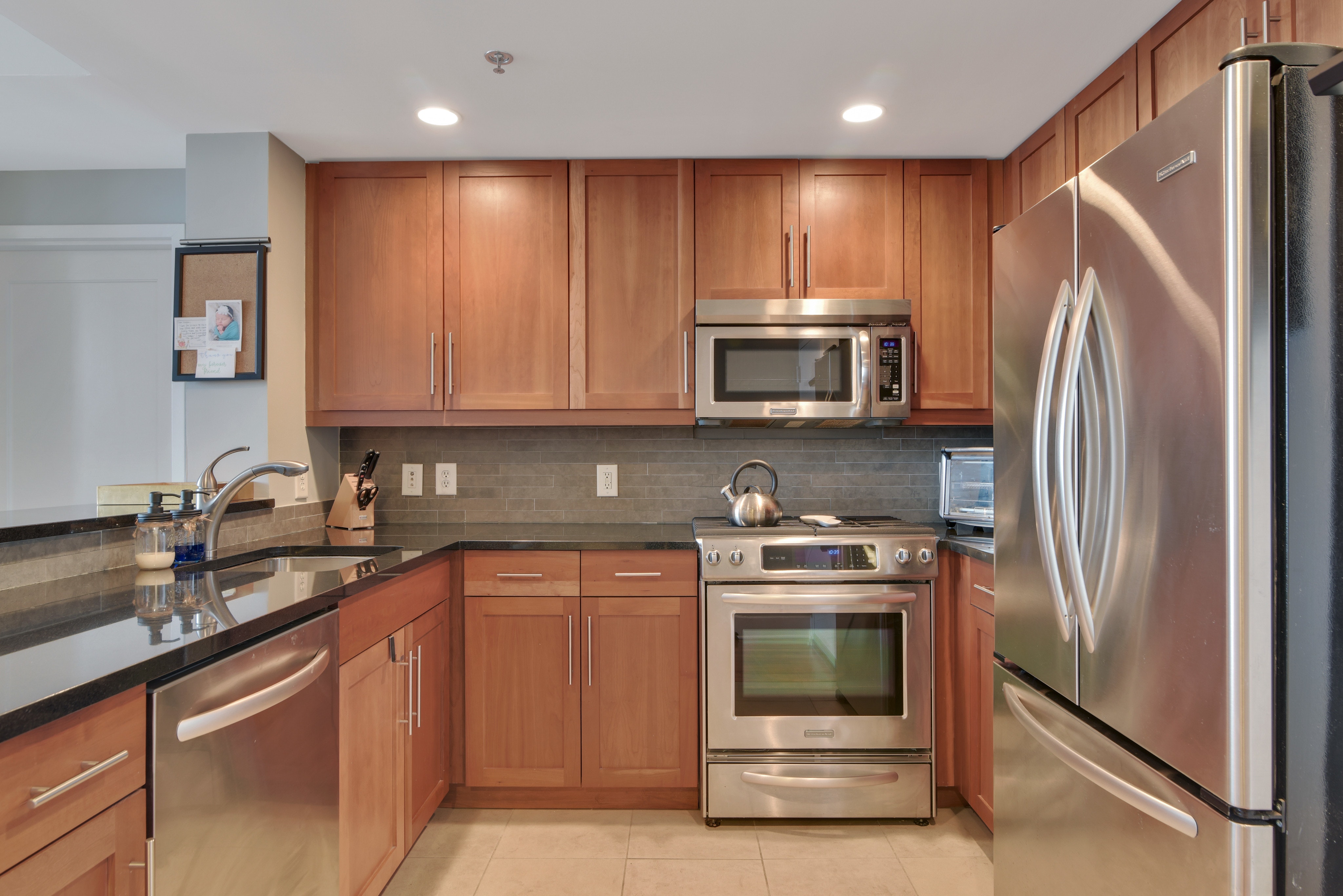 8 jackson st ph06 hoboken nj 07030 kitchen