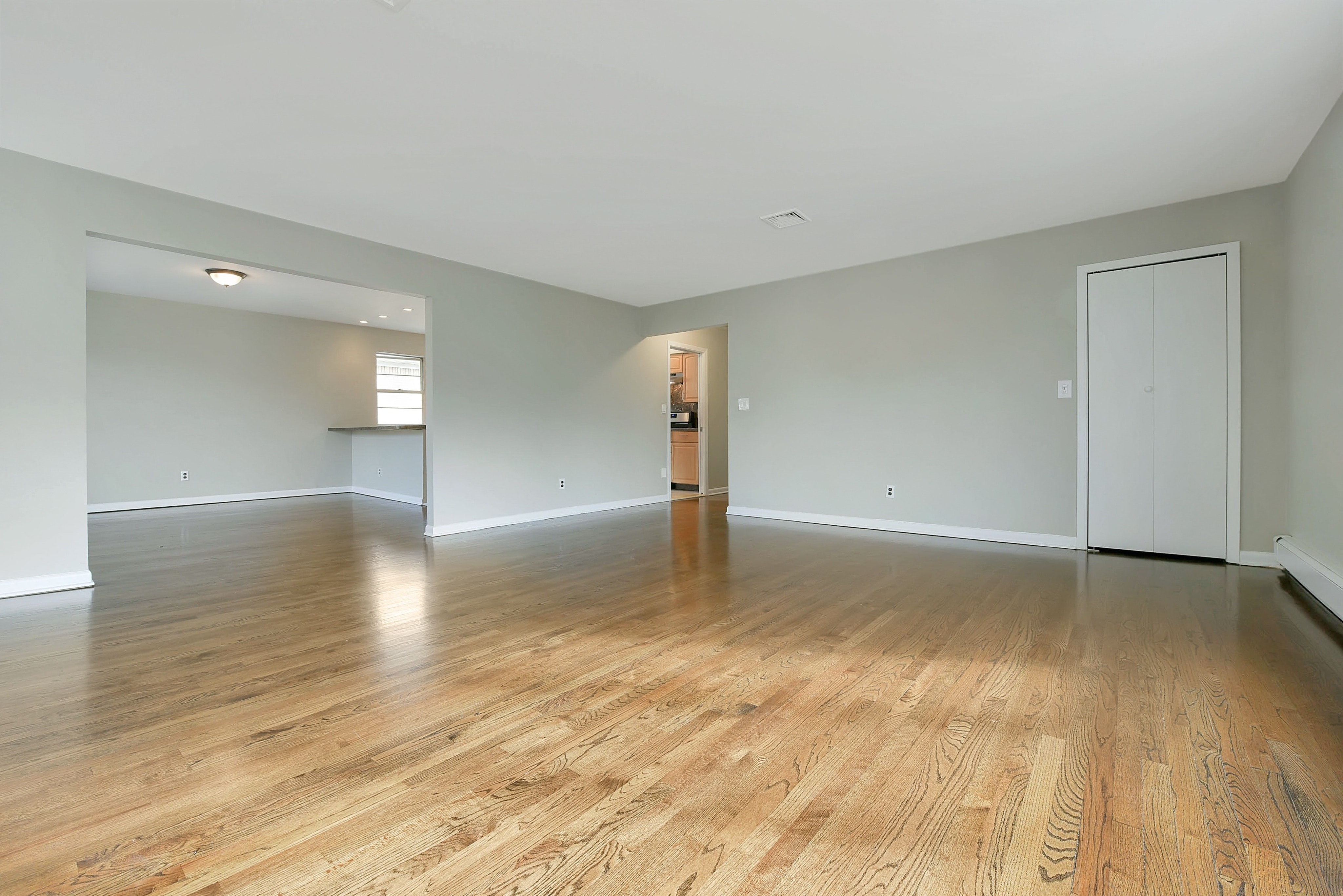 25 sunflower dr upper saddle river nj 07458 empty room