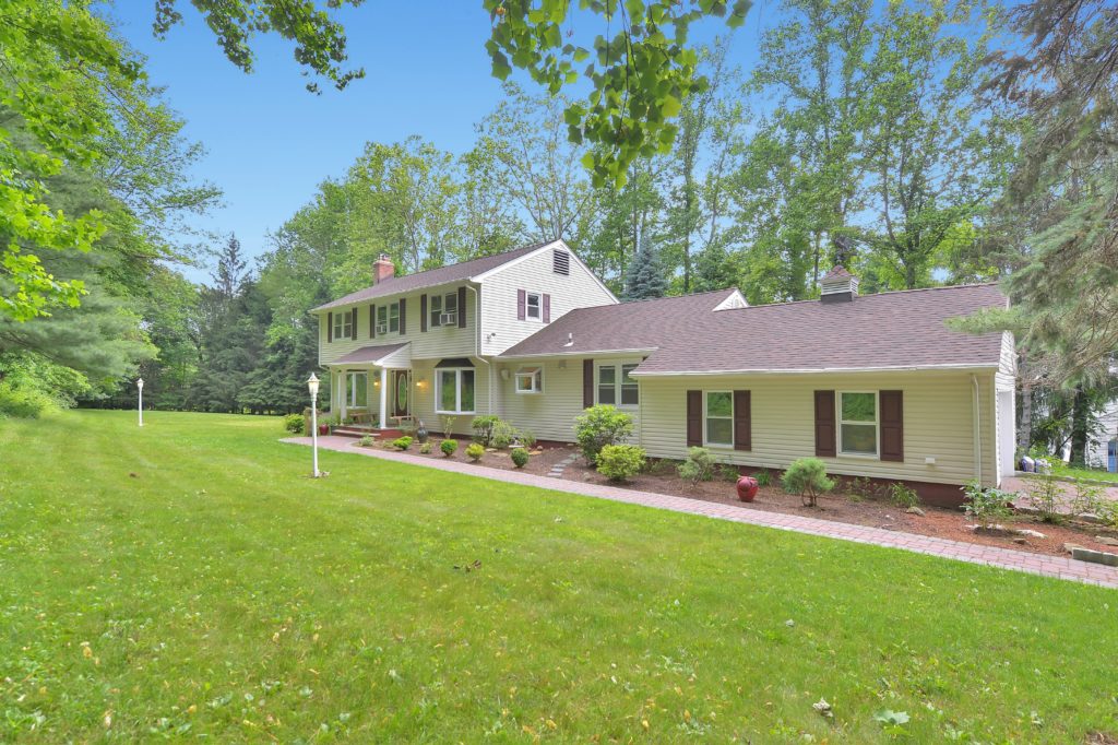 91 Millbrook Cir, Norwood, NJ 07648 NJ Lux Real Estate