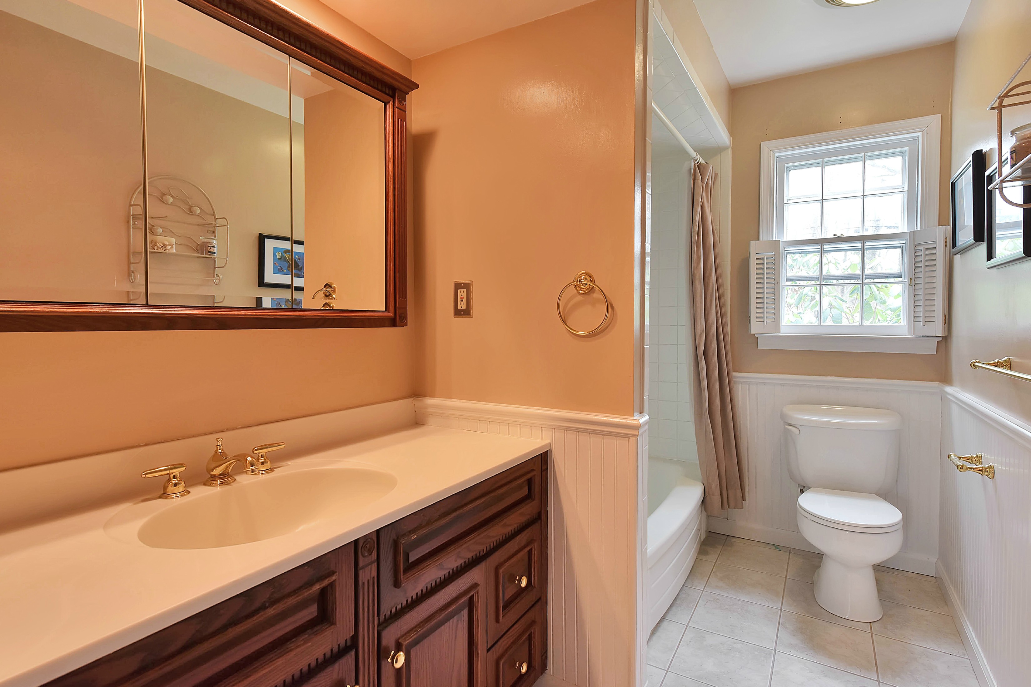 888 briarwoods rd franklin lakes nj 07417 bathroom