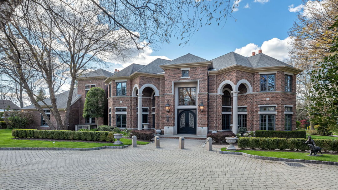 550 Summit St, Englewood Cliffs, NJ 07632