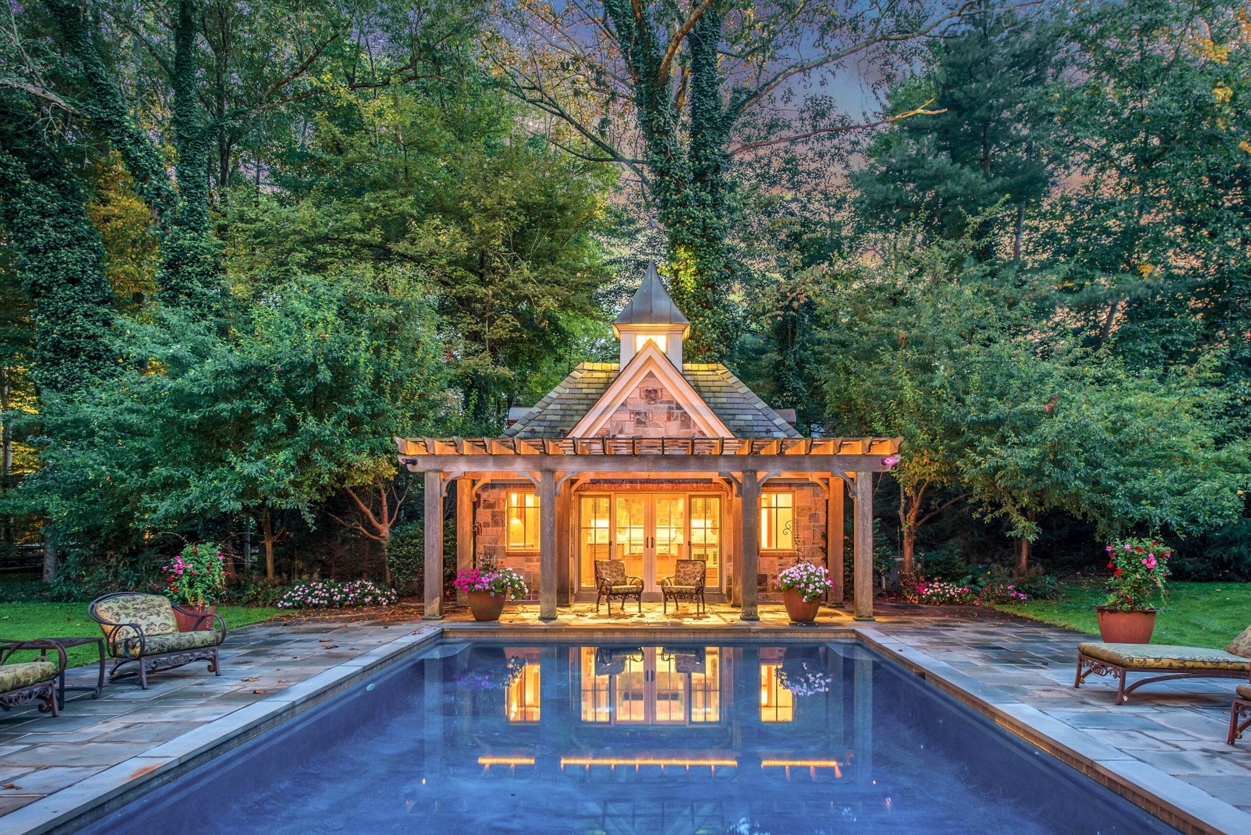 Cottage facing swimming pool