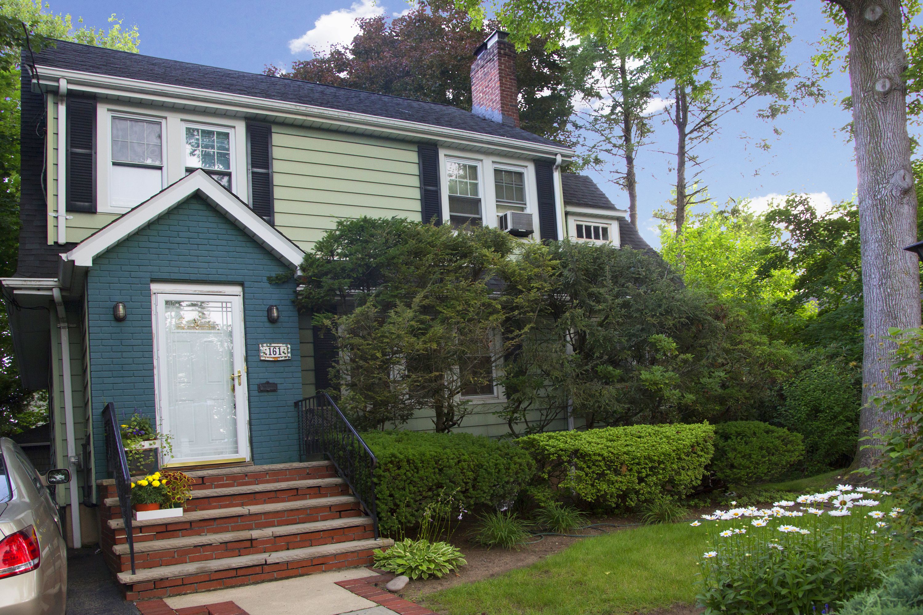 161 Newcomb Rd, Tenafly, NJ 07670 - SOLD