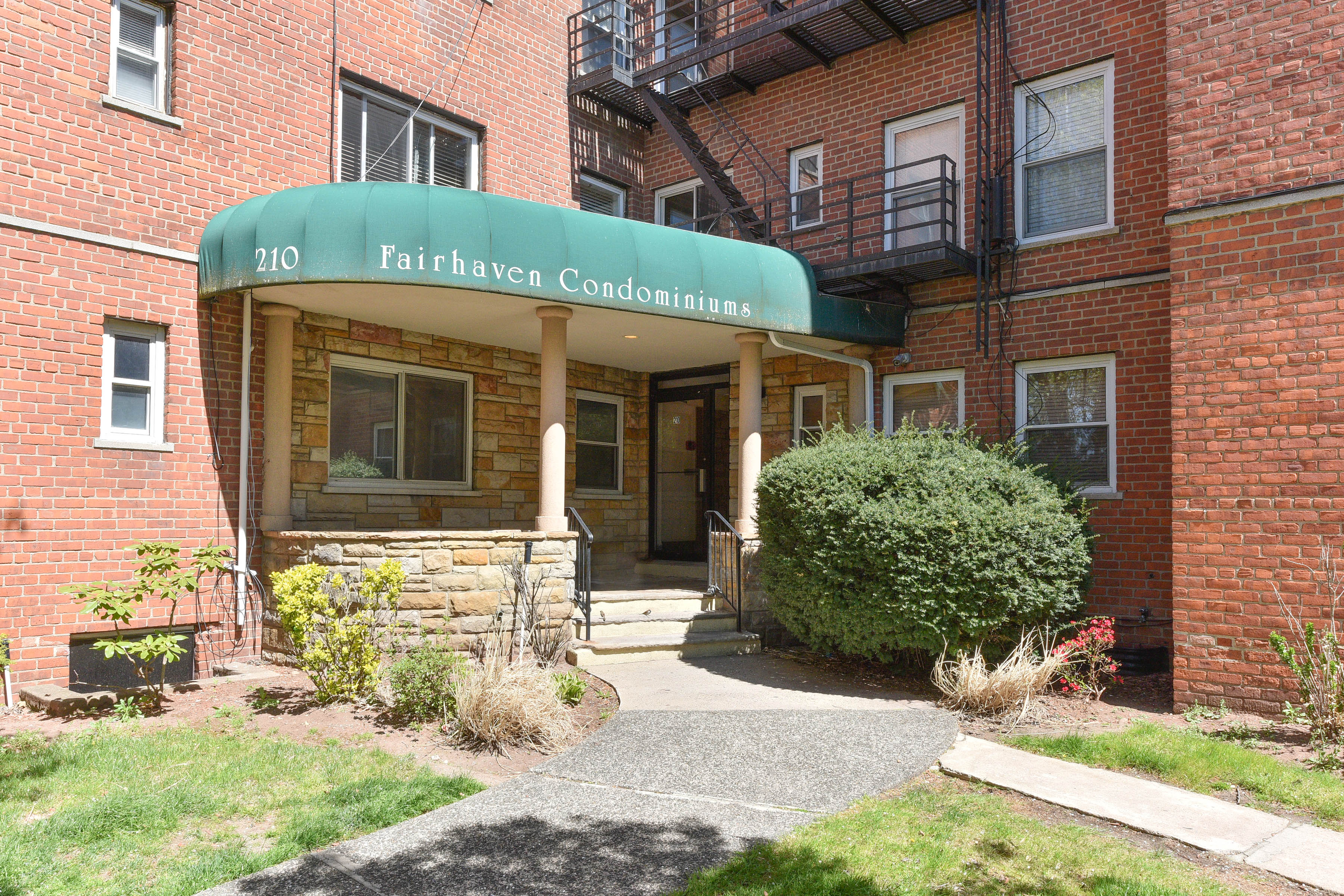 210 Woodcliff Ave 1E, North Bergen, NJ 07047 SOLD NJLux Real Estate