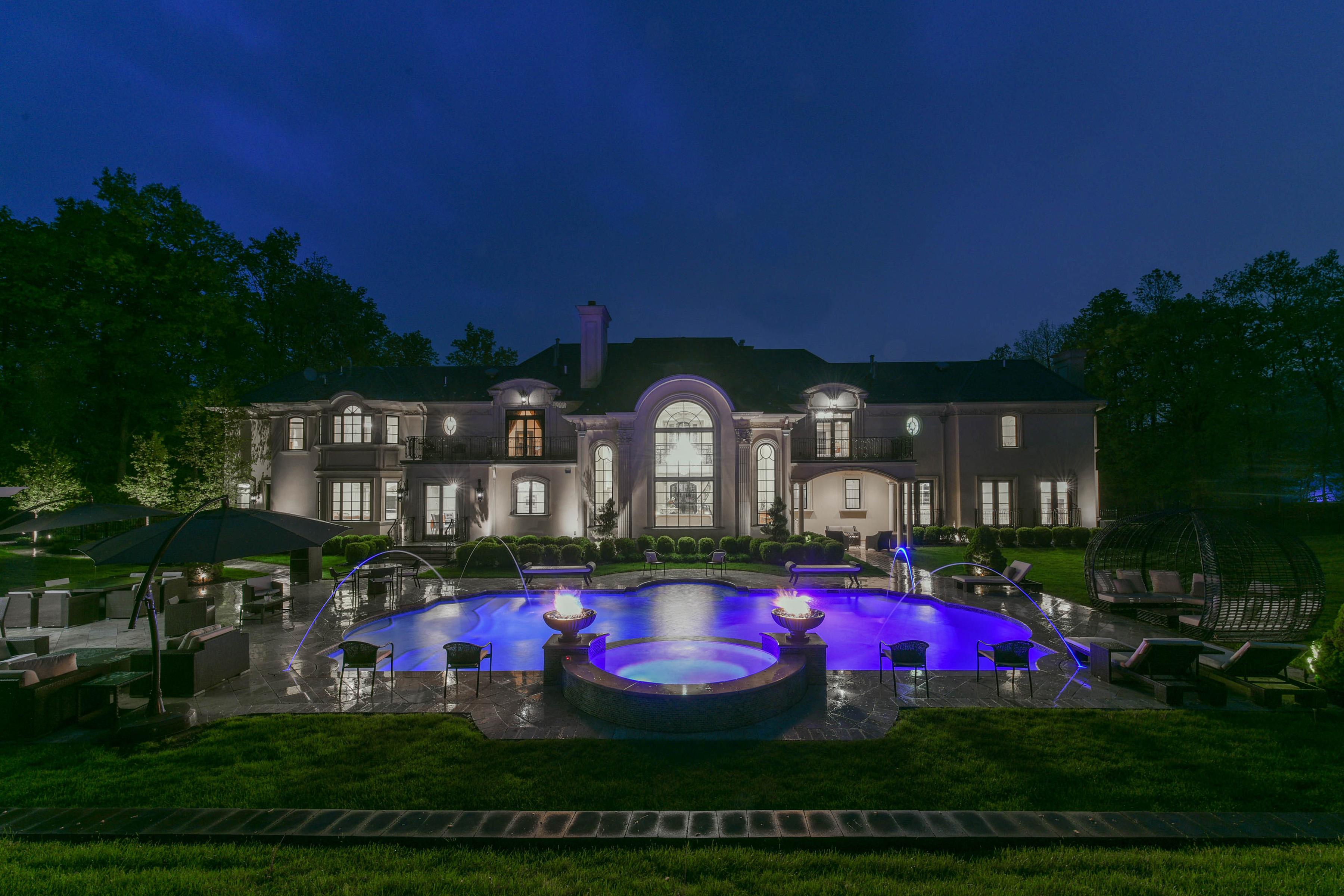 saddle river nj 07458 front fountain pool night view