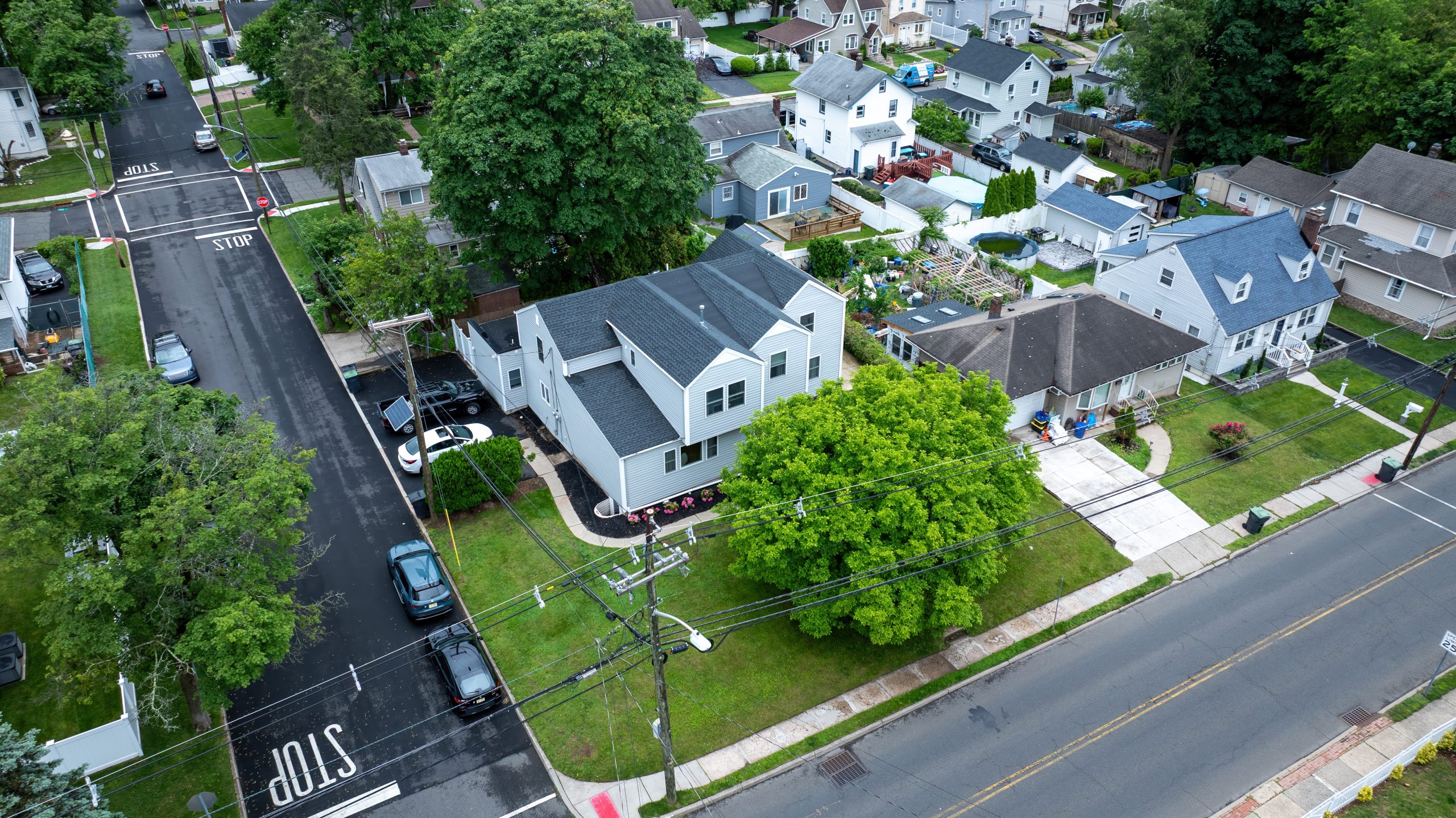 172 E Clinton Ave, Bergenfield, NJ 07621