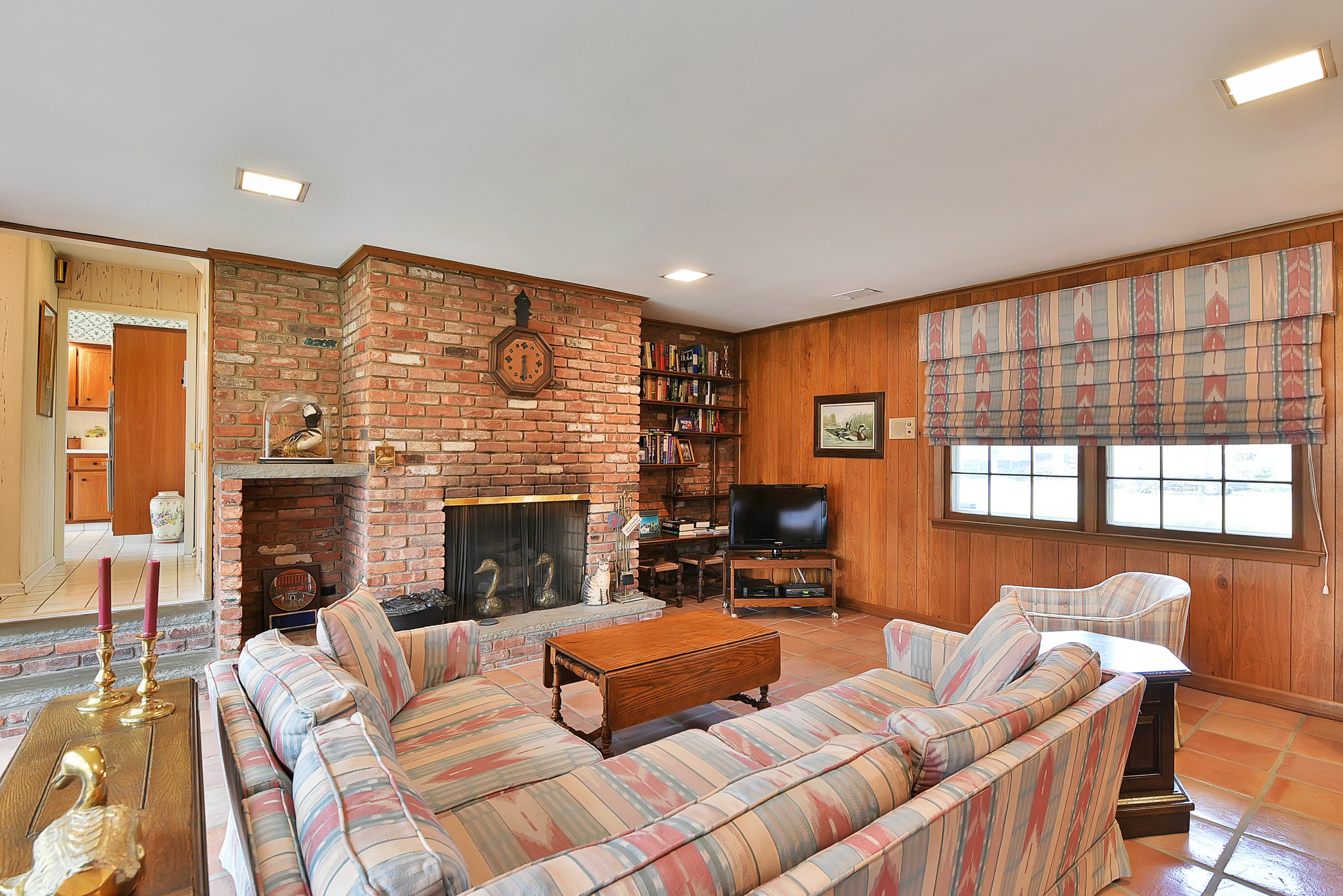 61 millbrook circle norwood nj livingroom fireplace