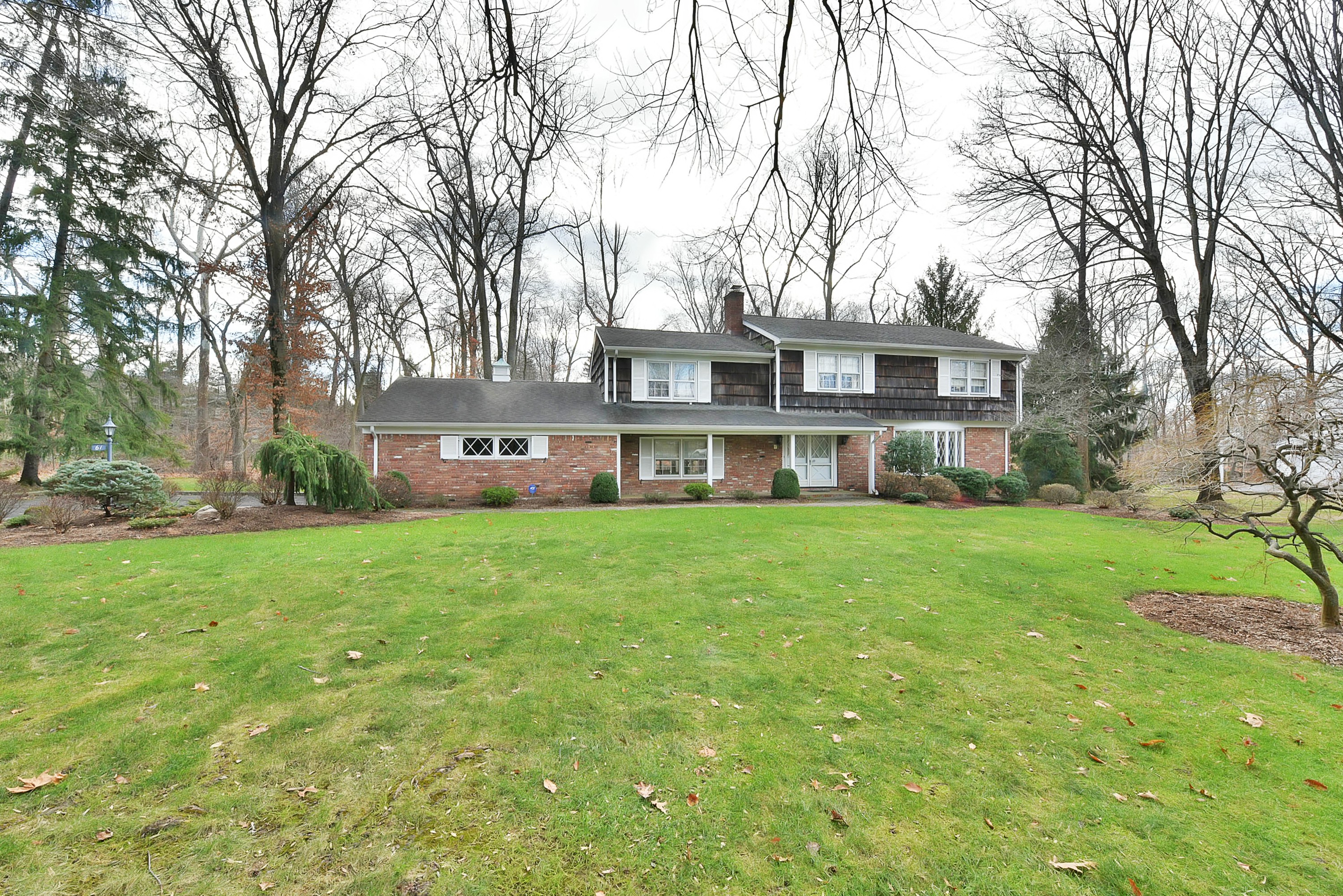 61 millbrook circle norwood nj front 768p