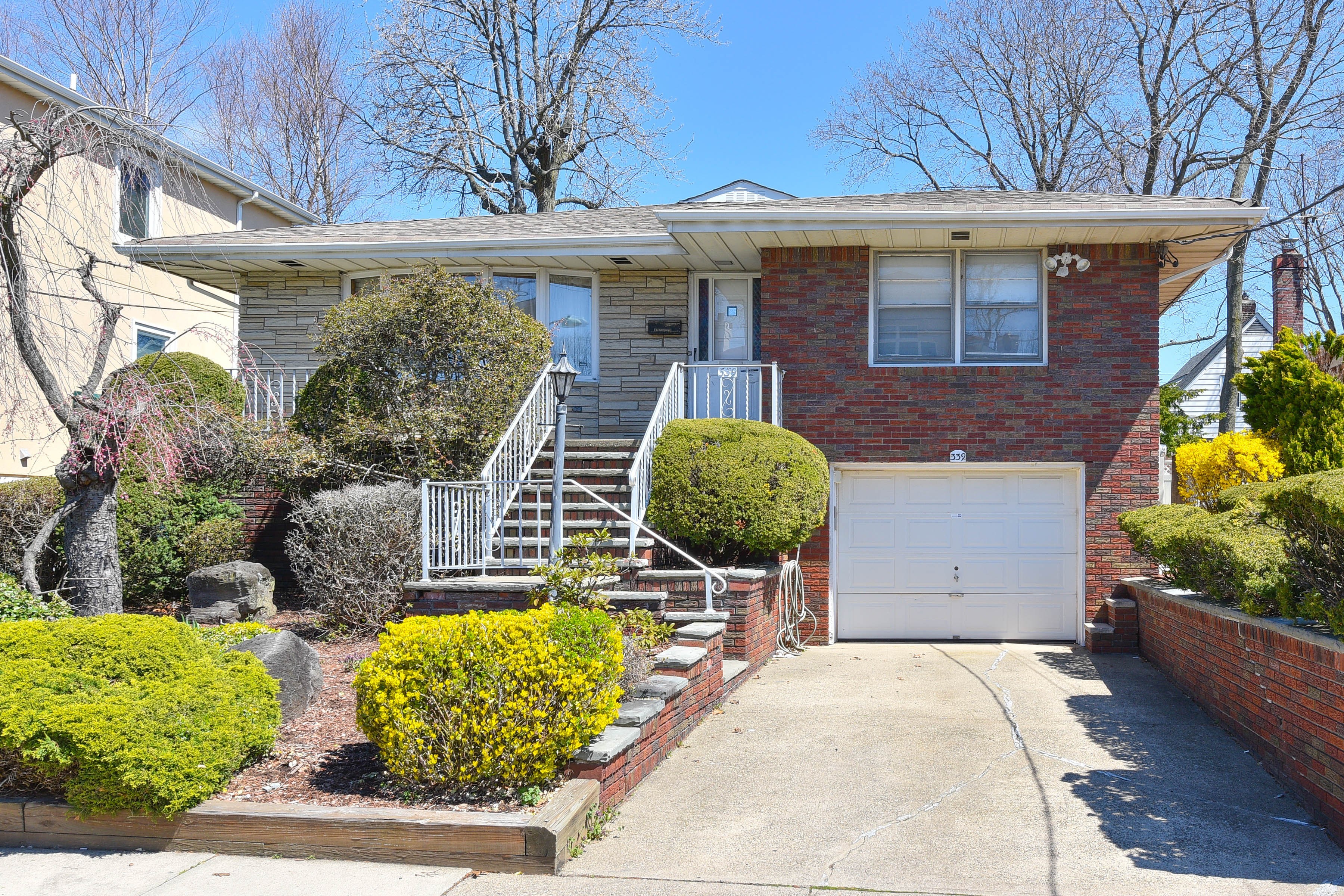 339 Slocum Way, Fort Lee, NJ 07024 - SOLD - NJ Lux Real Estate